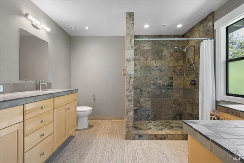 $1,565,000 | 3224 Cobblestone Drive, Santa Rosa, CA 95404