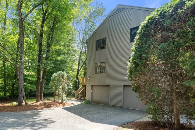 $449,000 | 19 Treetop Park, Unit 19, Westborough, MA 01581