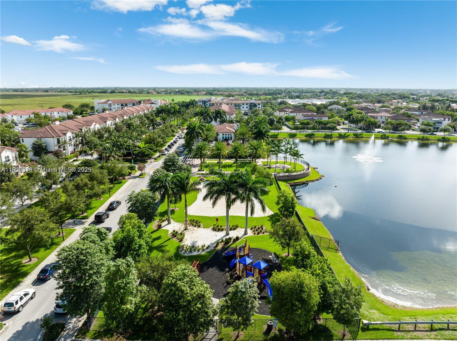 16946 Southwest 90th Terrace Circle Miami, FL 33196 - Photo 9 of 36