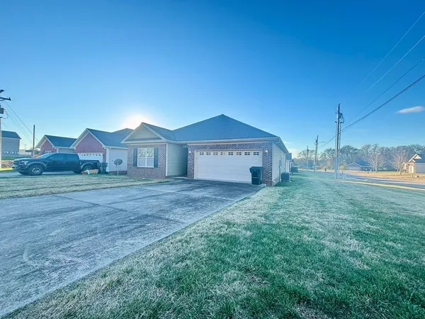 $249,900 | 502 Bridle Way, Hopkinsville, KY 42240