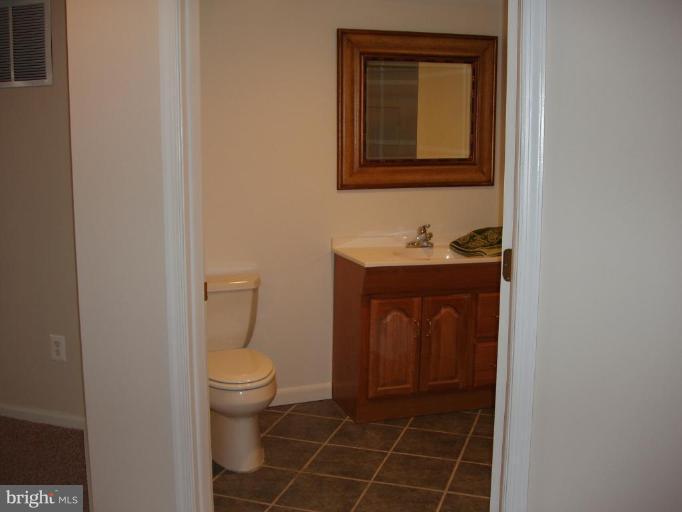 8303 Kings Ridge Court Springfield, VA 22153 - Photo 28 of 30 Bath #4