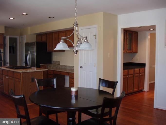 8303 Kings Ridge Court Springfield, VA 22153 - Photo 4 of 30 Kitchen