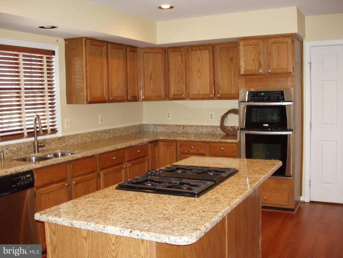 8303 Kings Ridge Court Springfield, VA 22153 - Photo 5 of 30 Kitchen #2