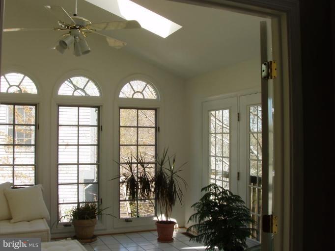 8303 Kings Ridge Court Springfield, VA 22153 - Photo 9 of 30 Solarium