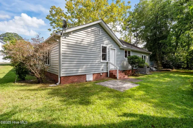 $240,000 | 110 Bingham Street, Carthage, NC 28327