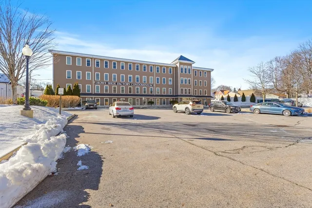 $459,900 | 110 Pleasant Street, Unit 401, Marlborough, MA 01752