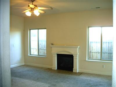 1015 Riverside Drive Madera, CA 93638 - Photo 9 of 18 Gallery Image 9