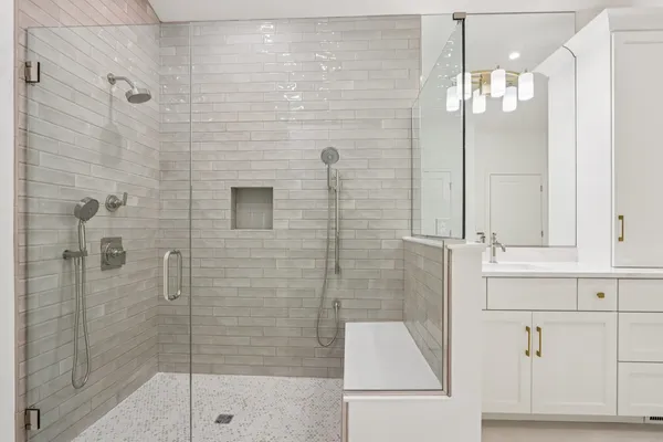 $819,200 | S275 Bealer Circle, Geneva, IL 60134