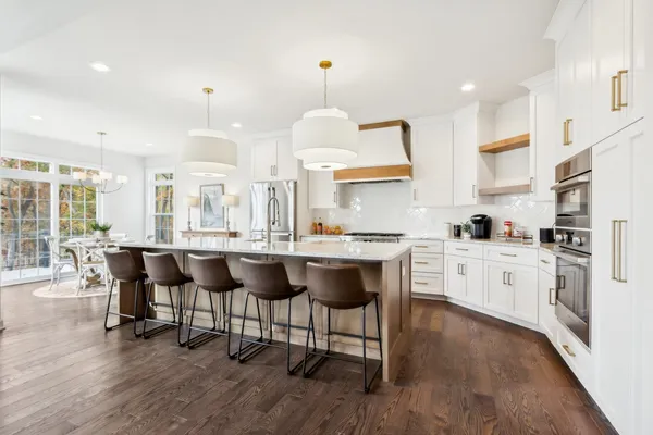 $819,200 | S275 Bealer Circle, Geneva, IL 60134