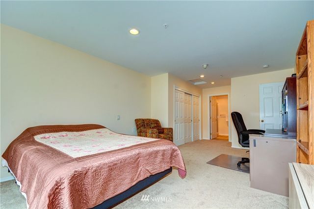 $415,000 | 3633 224th Place Southeast, Unit 2333, Issaquah, WA 98029