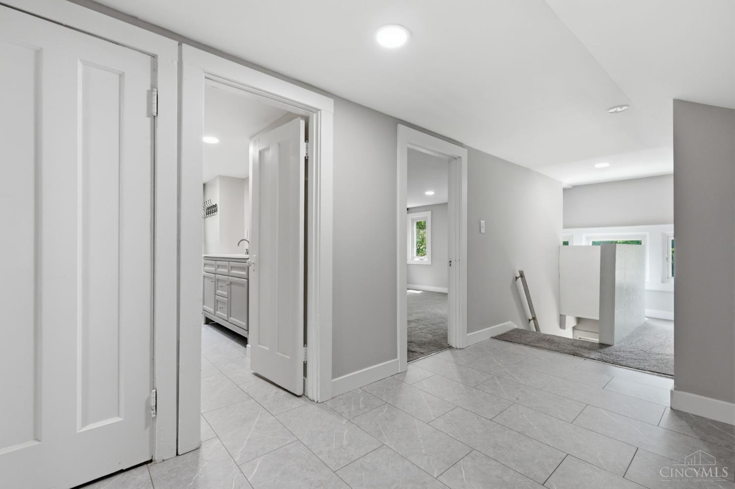 4449 Foley Road Cincinnati, OH 45238 - Photo 22 of 43 Gallery Image 22