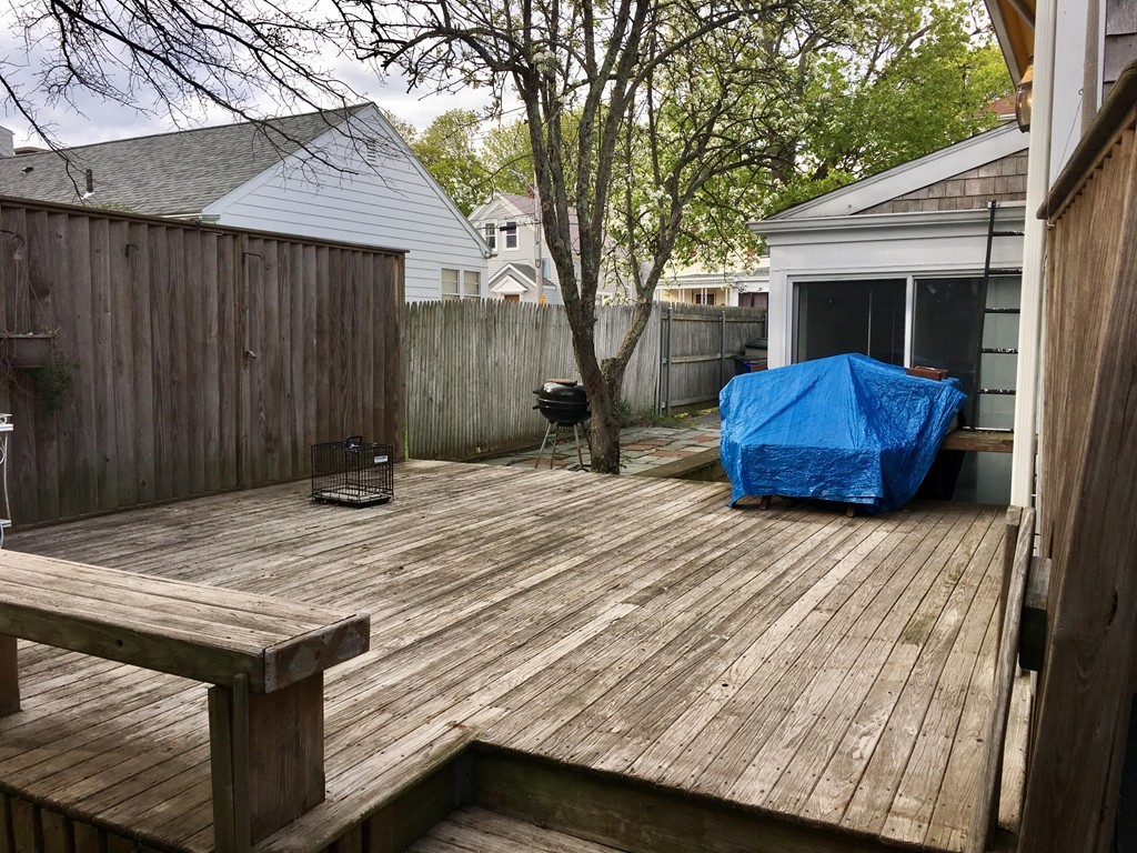 279 Mott Street Fall River, MA 02721 - Photo 4 of 19 a backyard of a house