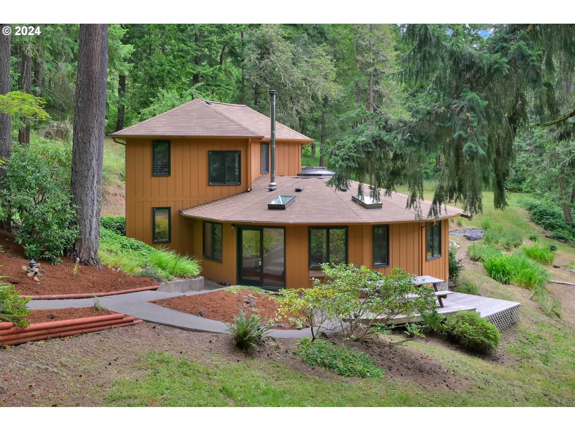 78000 Dorena Mountain Road Cottage Grove, OR 97424 - Photo 1 of 47 Gallery Image 1