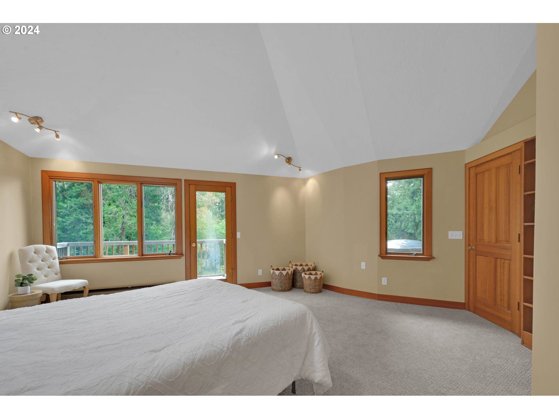 78000 Dorena Mountain Road Cottage Grove, OR 97424 - Photo 25 of 47 Gallery Image 25