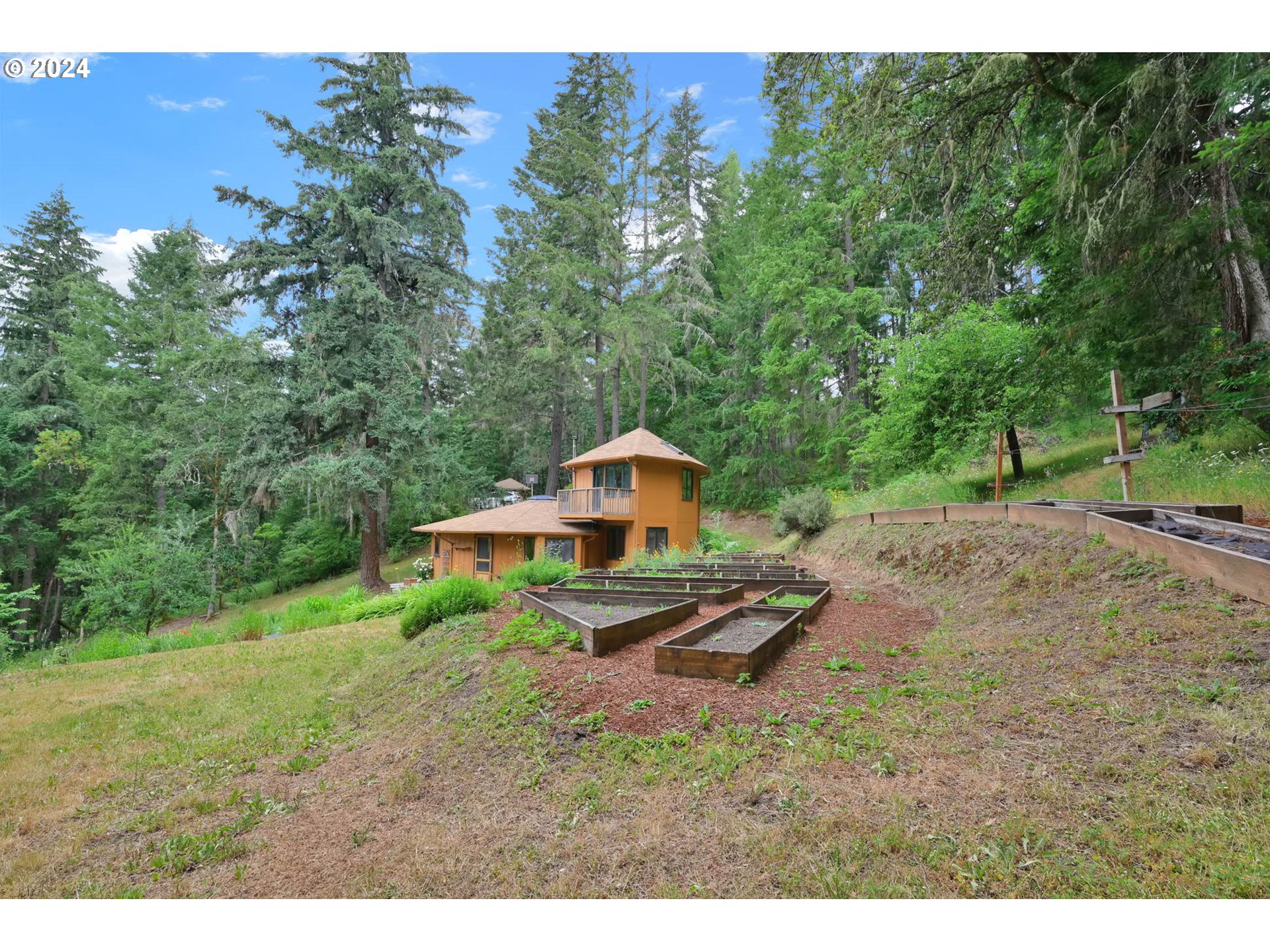 78000 Dorena Mountain Road Cottage Grove, OR 97424 - Photo 32 of 47 Gallery Image 32