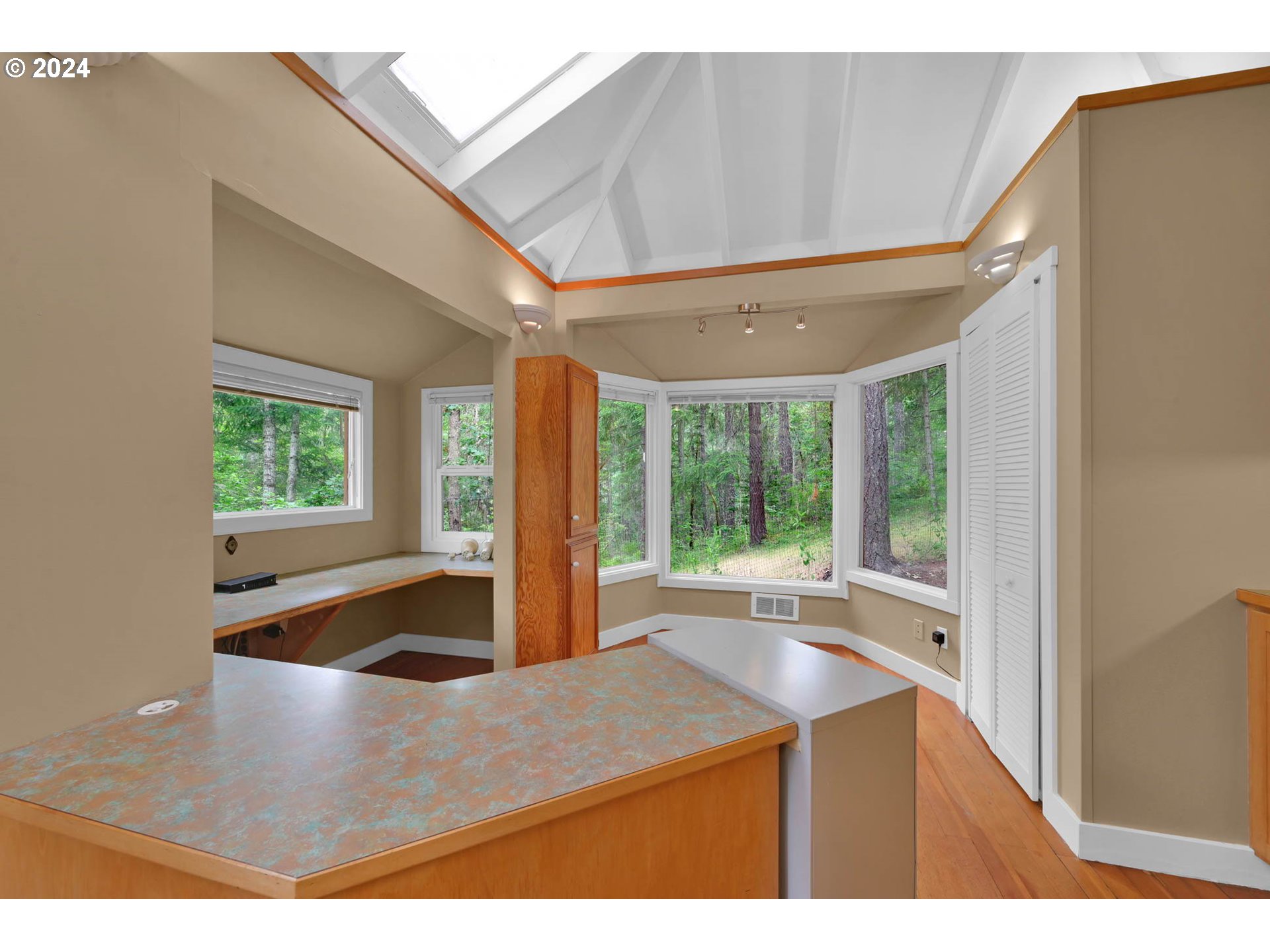 78000 Dorena Mountain Road Cottage Grove, OR 97424 - Photo 43 of 47 Gallery Image 43