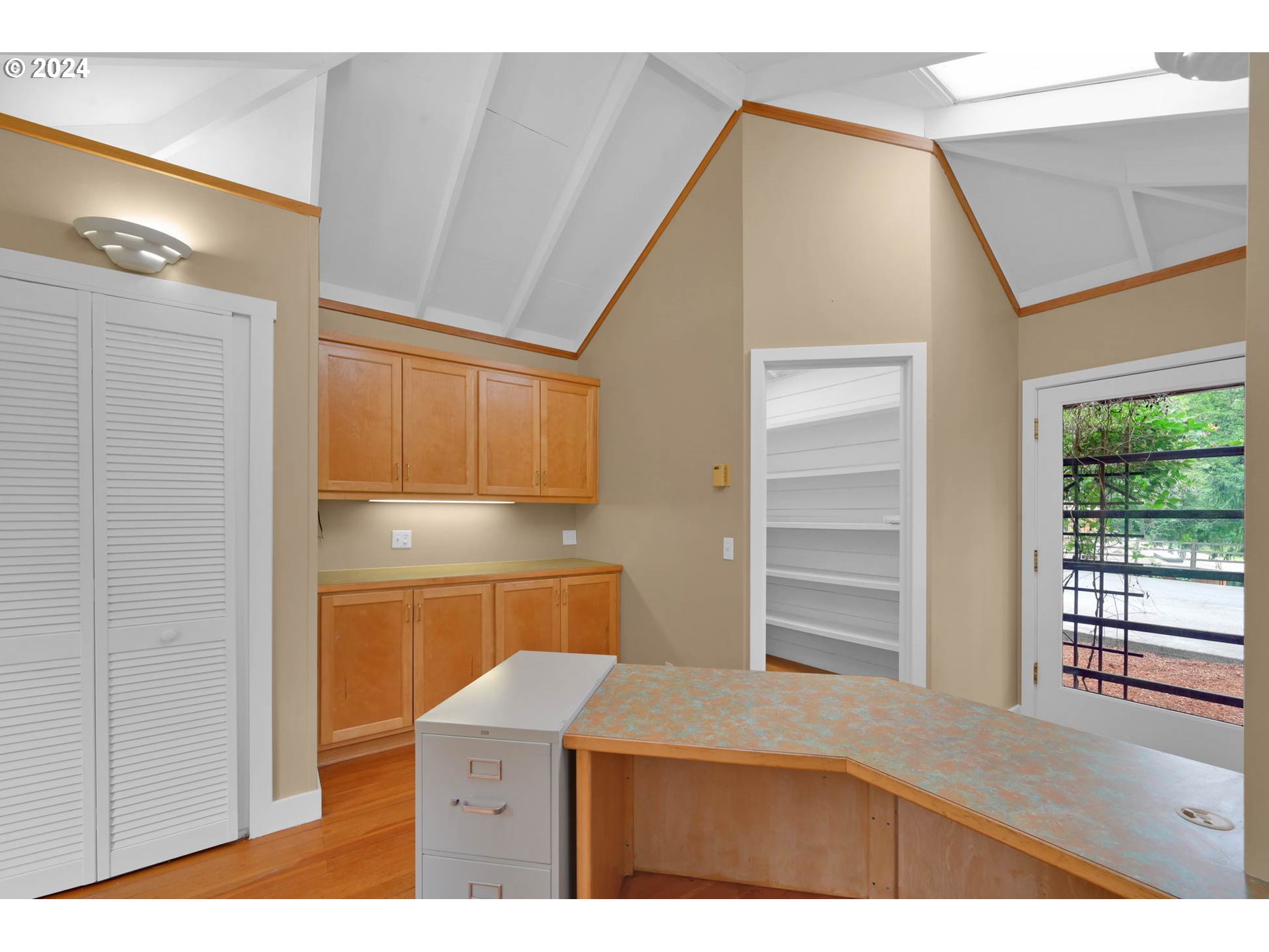 78000 Dorena Mountain Road Cottage Grove, OR 97424 - Photo 44 of 47 Gallery Image 44