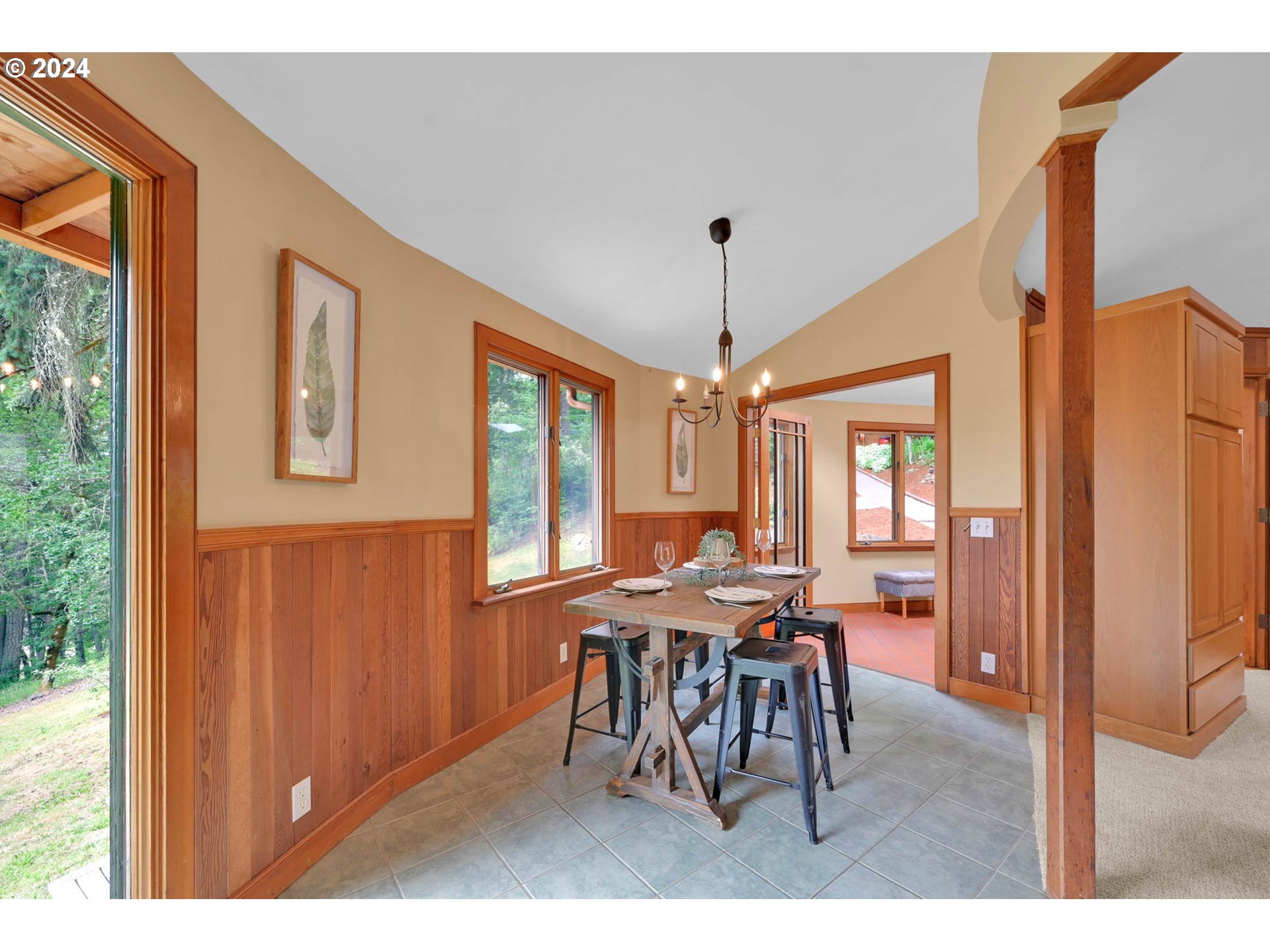 78000 Dorena Mountain Road Cottage Grove, OR 97424 - Photo 6 of 47 Dining Area