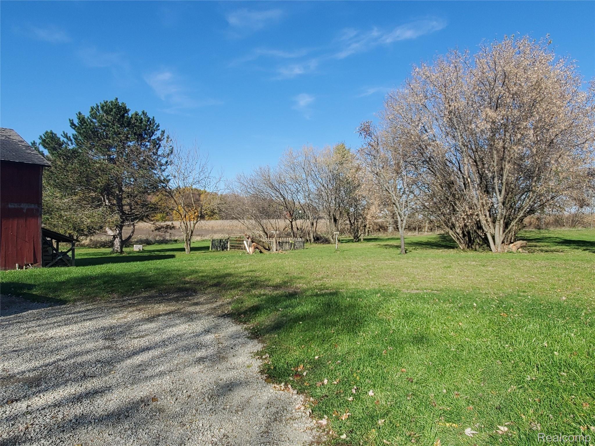 3262 Hadley Road Lapeer, MI 48446 - Photo 10 of 39 20211107_114942.jpg