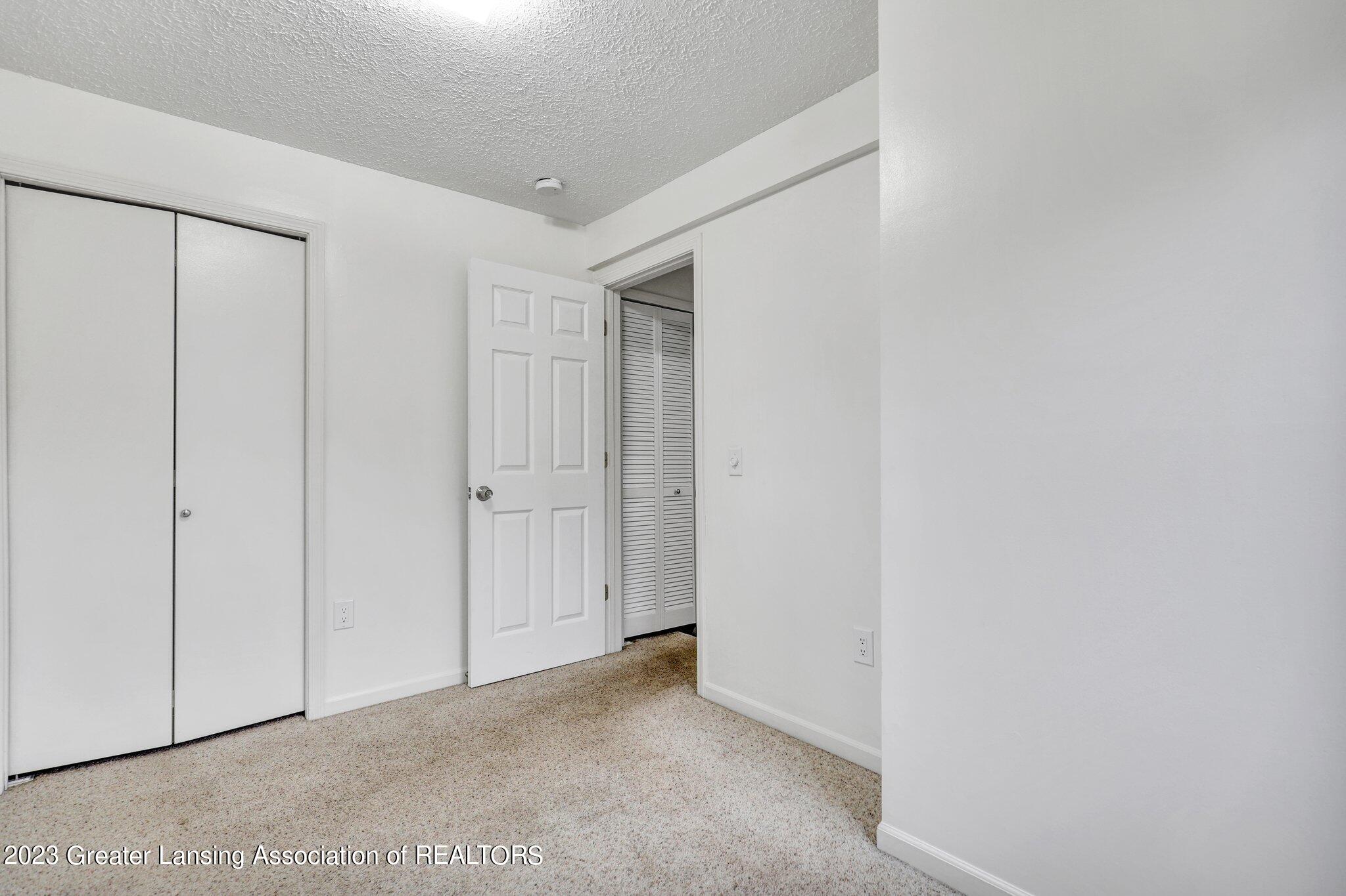 4726 Hughes Road Lansing, MI 48910 - Photo 7 of 21 8-web-or-mls-Open Ended Media-8