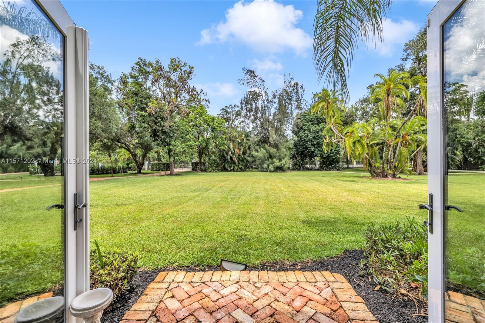 14600 Marvin Lane Southwest Ranches, FL 33330 - Photo 13 of 72