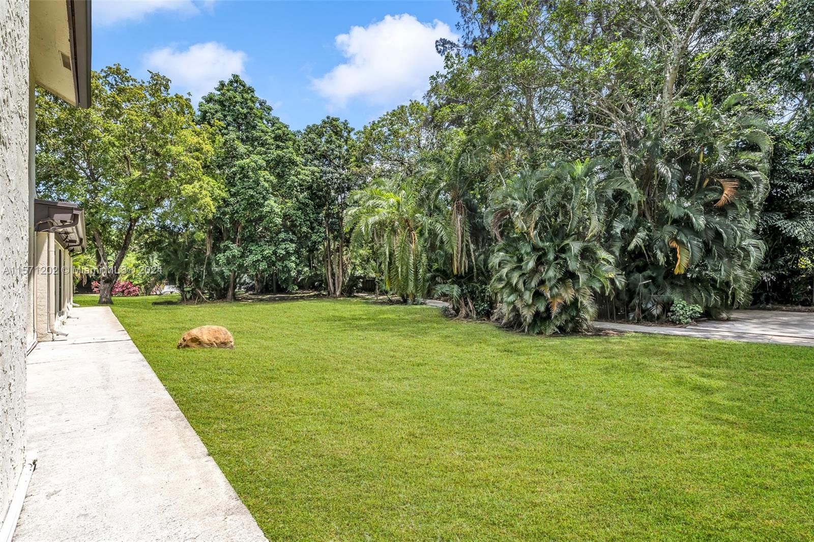 14600 Marvin Lane Southwest Ranches, FL 33330 - Photo 60 of 72 a view of swimming pool with a yard
