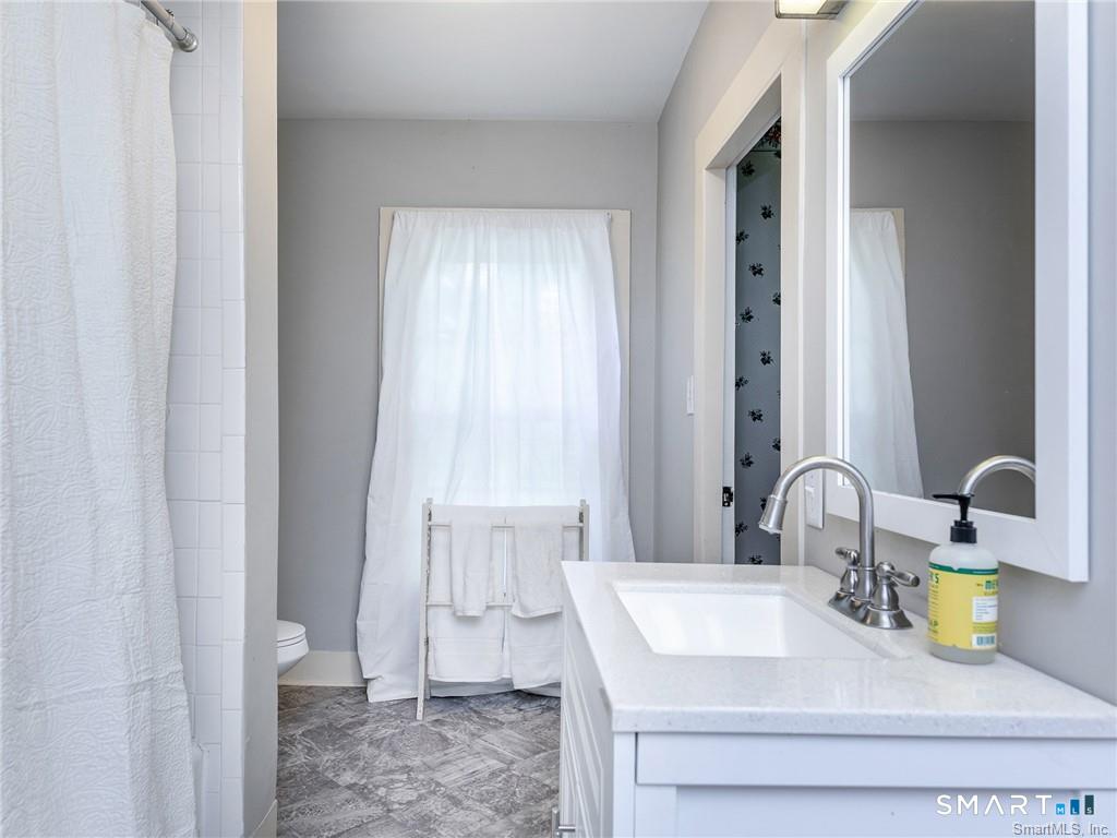 103 Litchfield Road Morris, CT 06763 - Photo 13 of 27