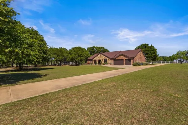 $799,000 | 17909 Terrace Drive, Kemp, TX 75143