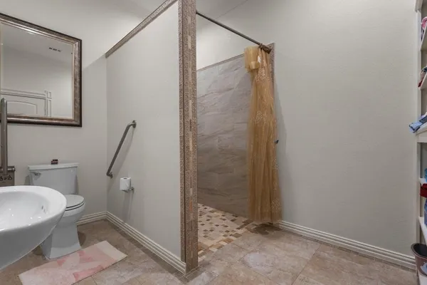 $799,000 | 17909 Terrace Drive, Kemp, TX 75143