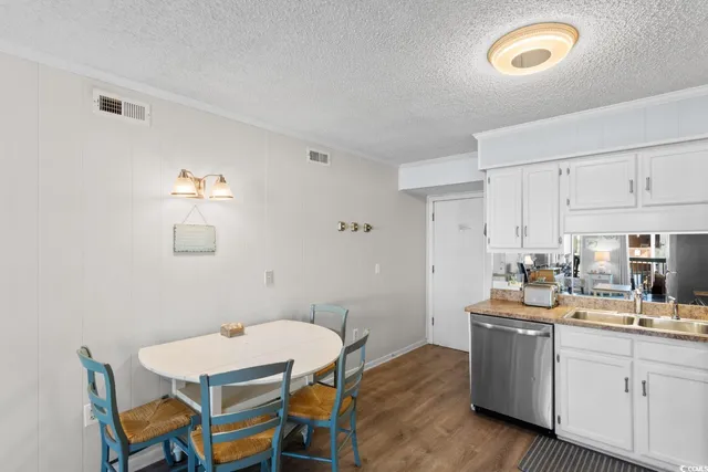 $299,900 | 5601 North Ocean Boulevard, Unit A206, Myrtle Beach, SC 29577