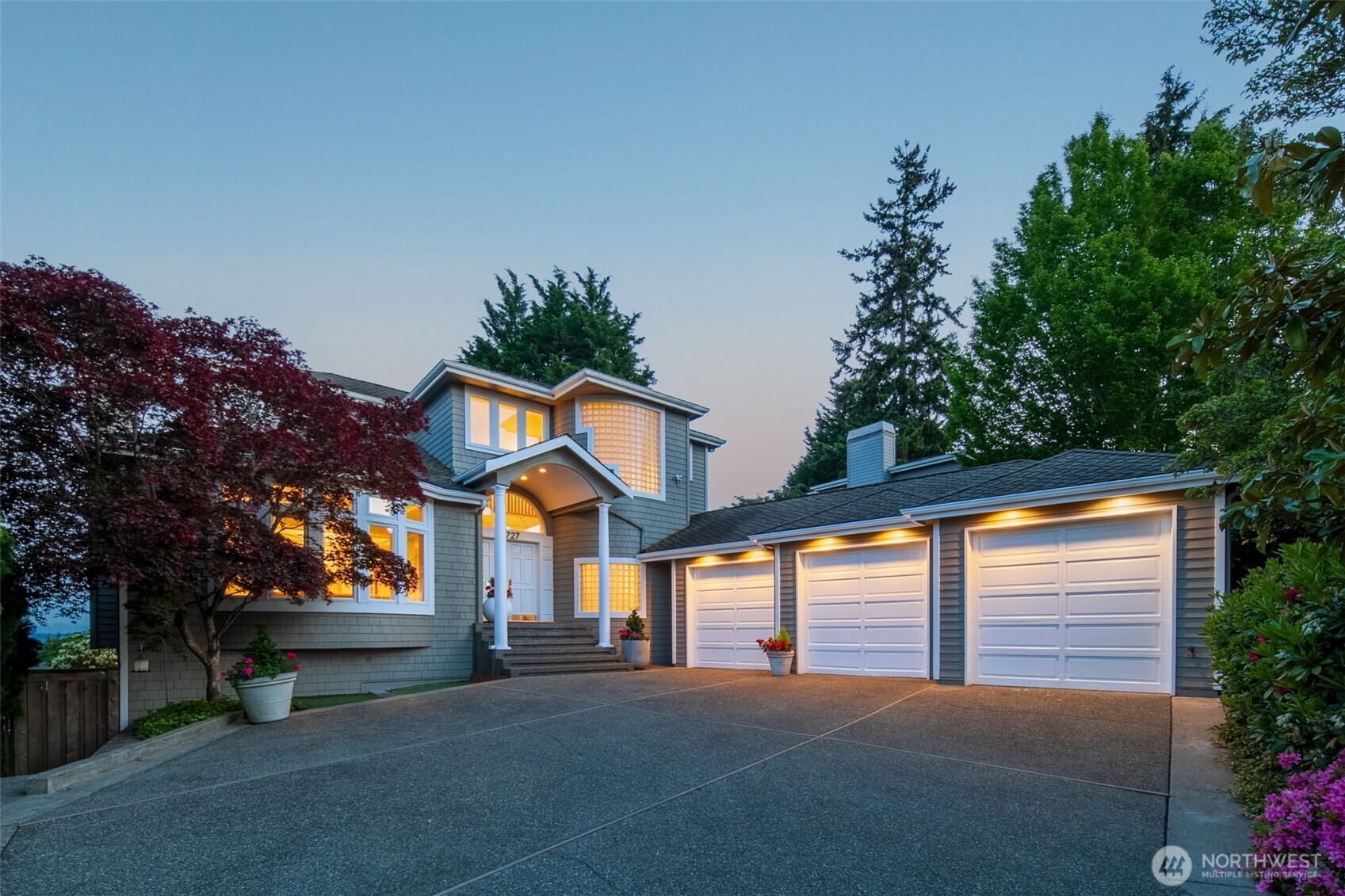 3727 West Barrett Street Seattle, WA 98199 - Photo 3 of 39