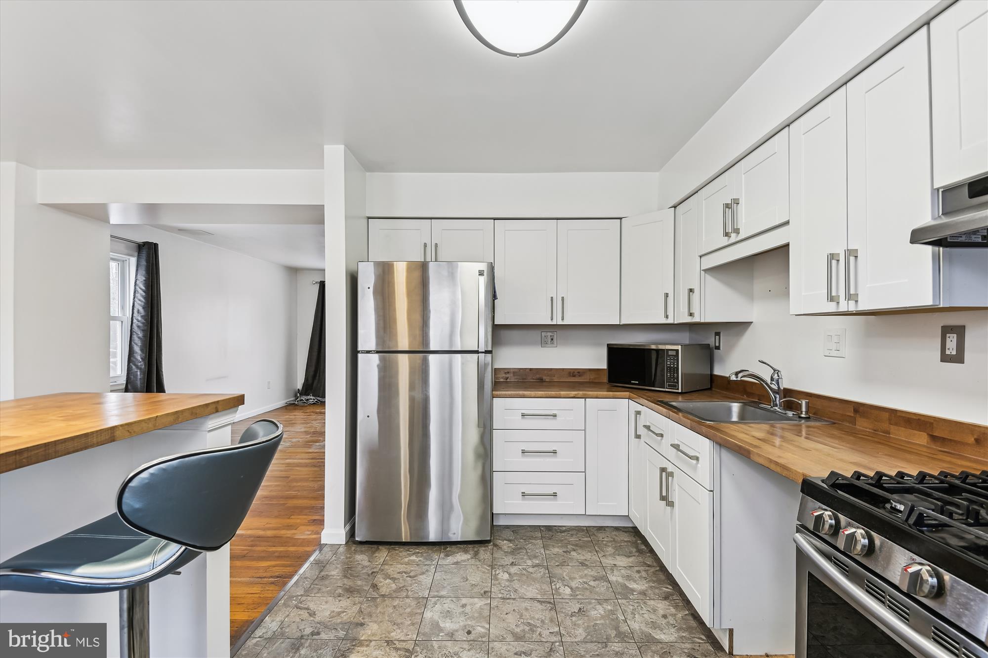 700 Mansfield Road Essex, MD 21221 - Photo 11 of 32 New stainless steel appliances