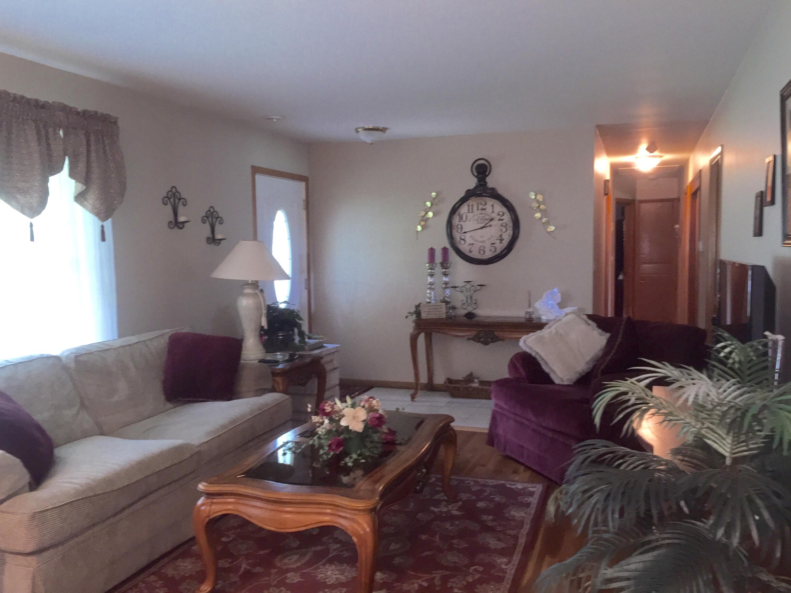 4627 Wingate Road Columbus, OH 43232 - Photo 11 of 25 Gallery Image 11