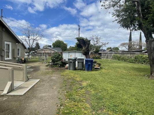 15300 West E Street Kerman, CA 93630 - Photo 12 of 13