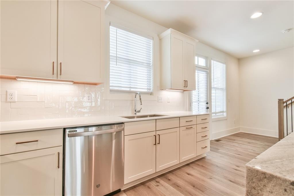5858 Westin Road Sandy Springs, GA 30328 - Photo 13 of 30
