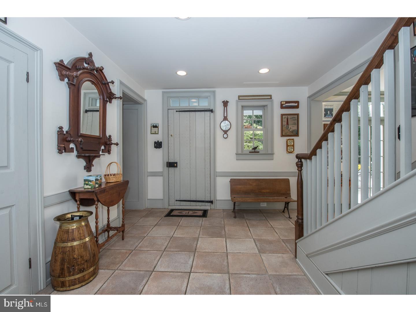 706 Church Road Wayne, PA 19087 - Photo 12 of 25 Hallway