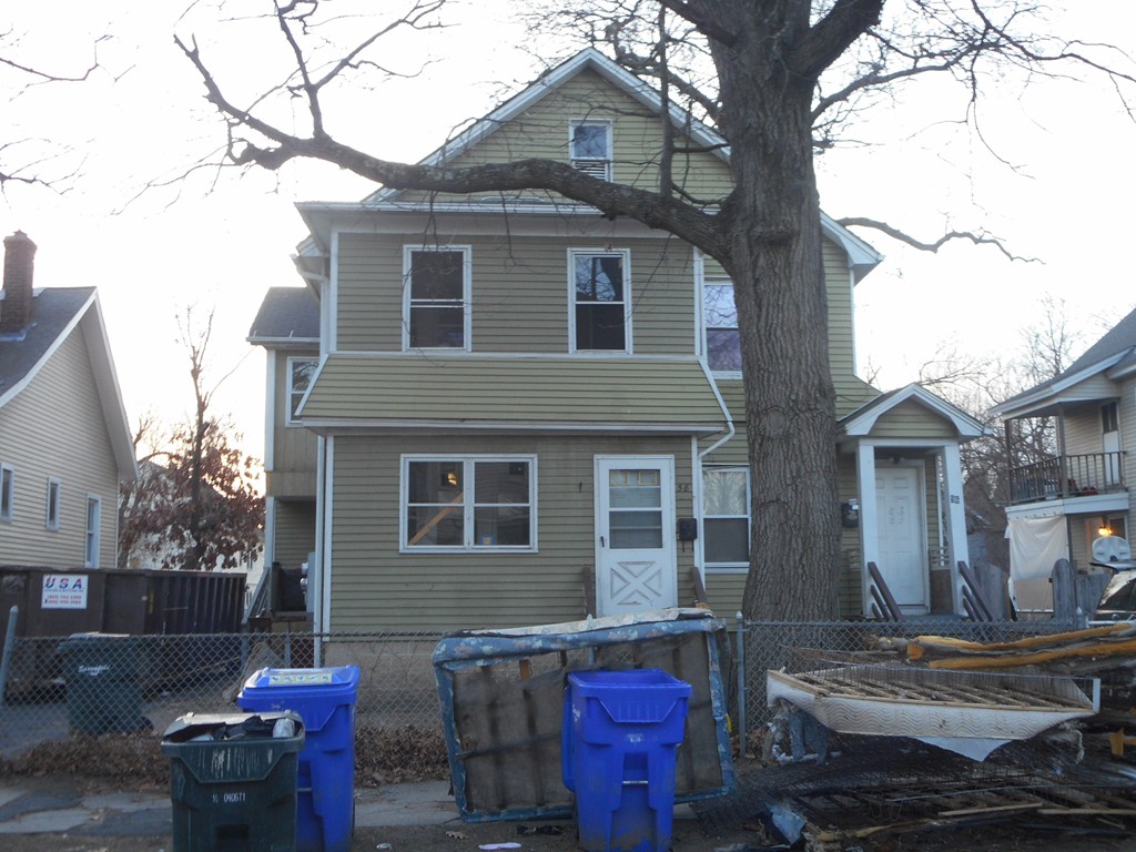 56-58 Sycamore Street Springfield, MA 01109 - Photo 1 of 26 Gallery Image 1