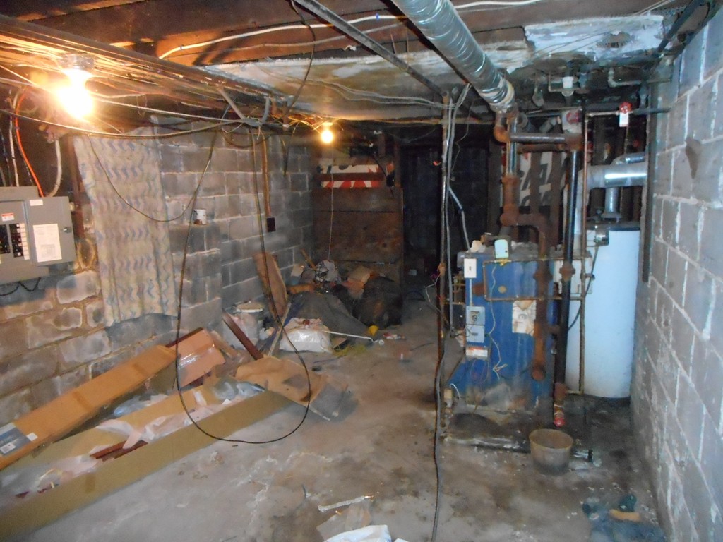 56-58 Sycamore Street Springfield, MA 01109 - Photo 20 of 26 Gallery Image 20