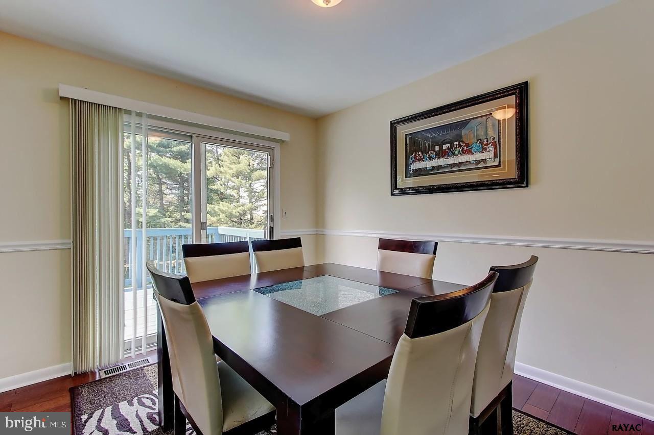 910 Bellview Court Red Lion, PA 17356 - Photo 5 of 25 Gallery Image 5