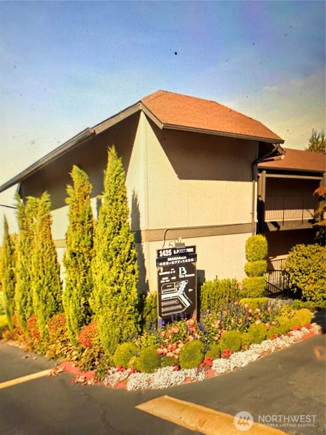 1425 South Puget Drive, Unit 101 Renton, WA 98055 - Photo 1 of 1 Gallery Image 1