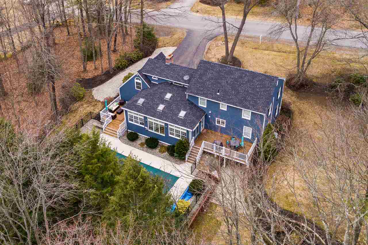 17 Patriots Road Stratham, NH 03885 - Photo 3 of 38 Gallery Image 3