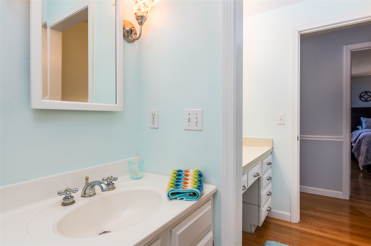17 Patriots Road Stratham, NH 03885 - Photo 31 of 38 Gallery Image 31