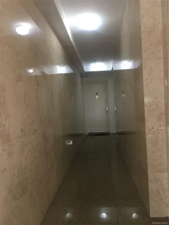 $1,975 | 141-44 84th Road, Unit 4R | Briarwood