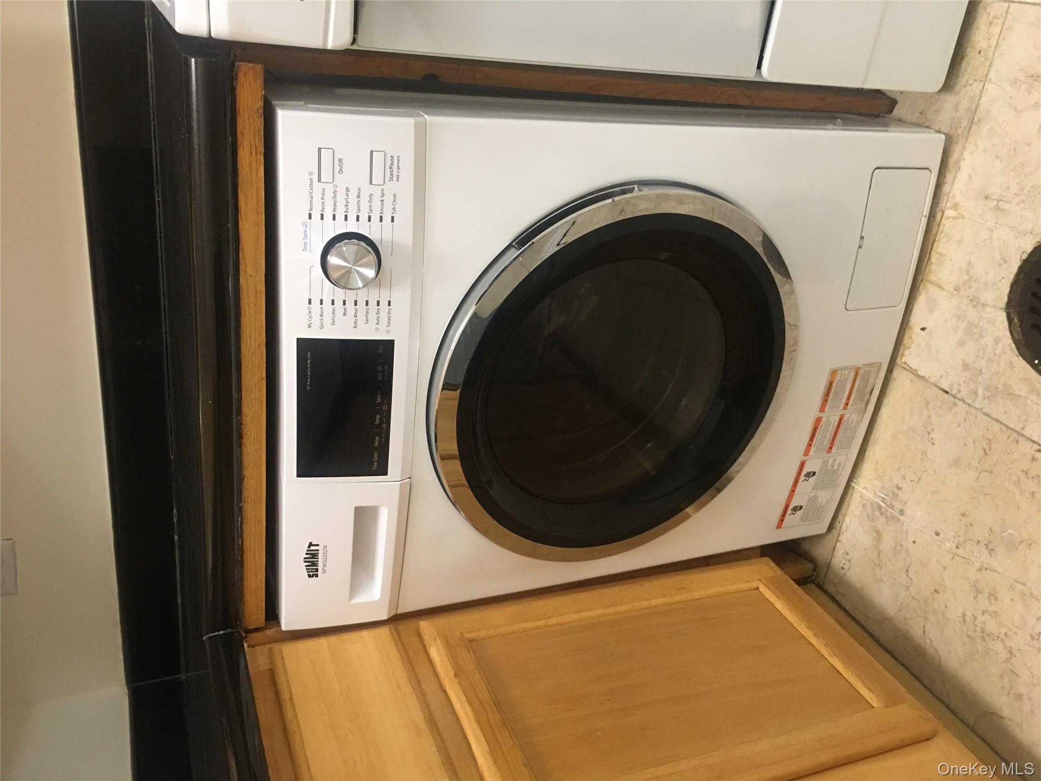 141-44 84th Road, Unit 4R Queens, NY 11435 - Photo 5 of 11