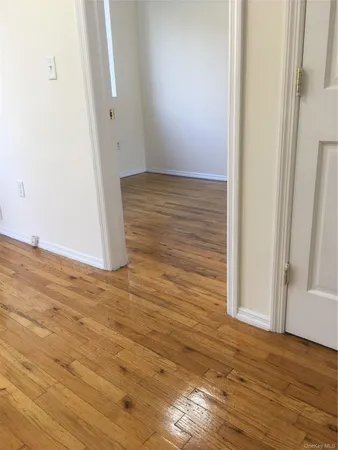 $1,975 | 141-44 84th Road, Unit 4R | Briarwood