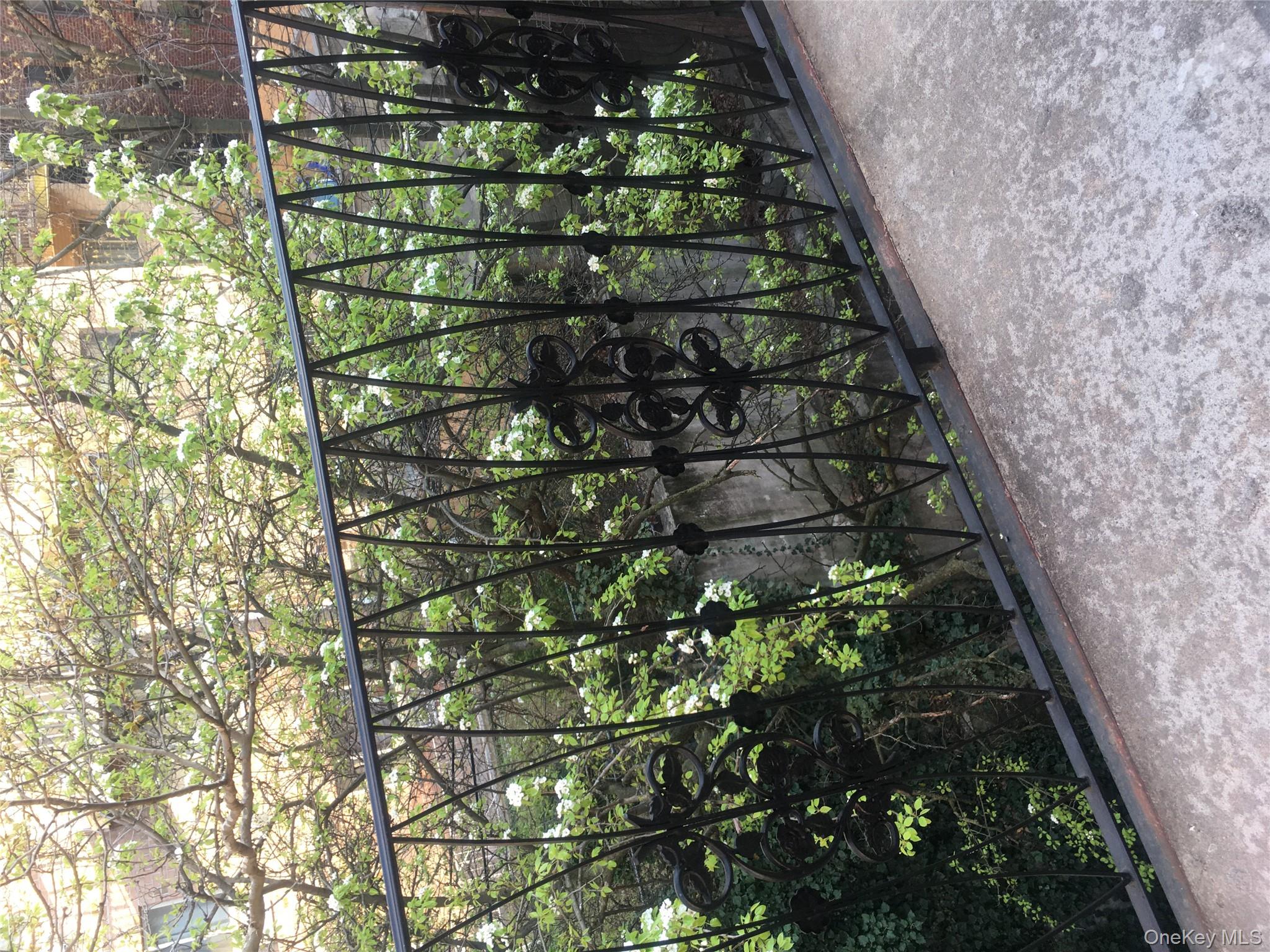 141-44 84th Road, Unit 4R Queens, NY 11435 - Photo 9 of 11