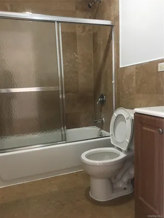 $1,975 | 141-44 84th Road, Unit 4R | Briarwood