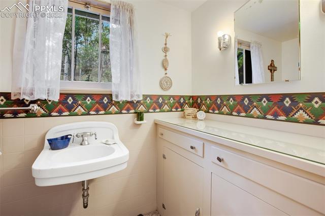 9590 Escondido Road Cascade, CO 80809 - Photo 30 of 43 Gallery Image 30