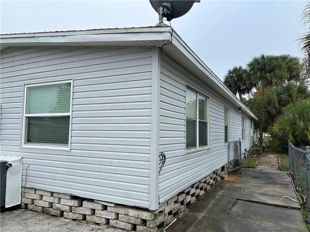 181 Pine Key Lane, Unit 29 Naples, FL 34114 - Photo 5 of 20 View of property exterior