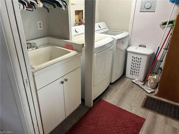 $177,000 | 181 Pine Key Lane, Unit 29, Naples, FL 34114